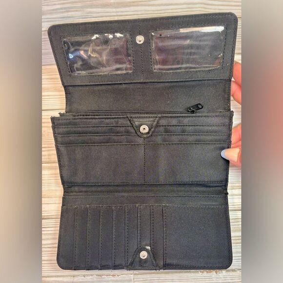 093- Kenneth Cole Reaction Black& White Long Wallet - Picture 9 of 9